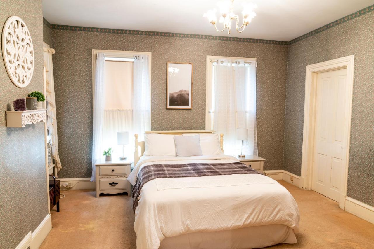 Вилла Charming Executive Victorian Mansion W/ Free Parking - Near Bucknell Milton Экстерьер фото